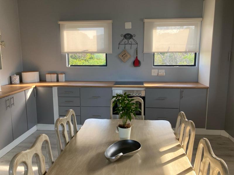 To Let 3 Bedroom Property for Rent in Whale Rock Western Cape